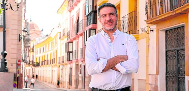 162107351–624×303